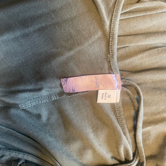 Medium olive green dress - Picture 6 of 6